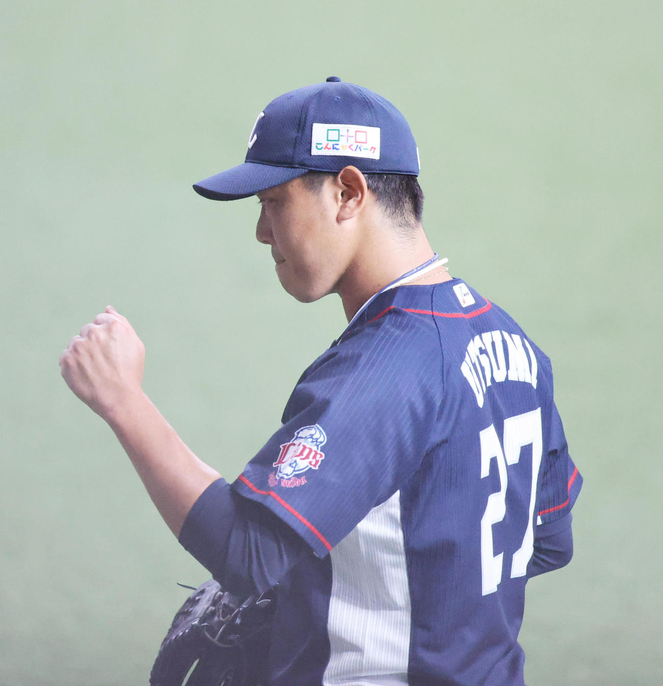 オリックス対西武　初回を3者凡退に抑えガッツポーズをみせる内海哲也（撮影・清水貴仁）