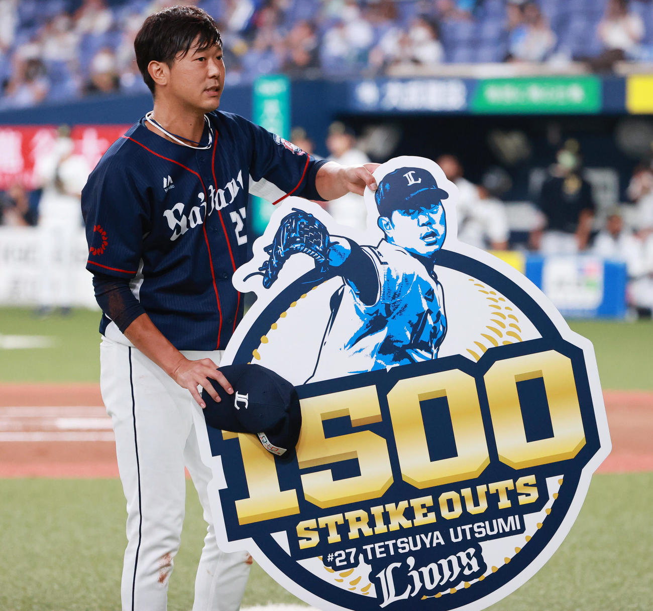 オリックス対西武　6回裏オリックス2死、杉本裕太郎を三振で通算1500奪三振を達成する内海哲也（撮影・清水貴仁）