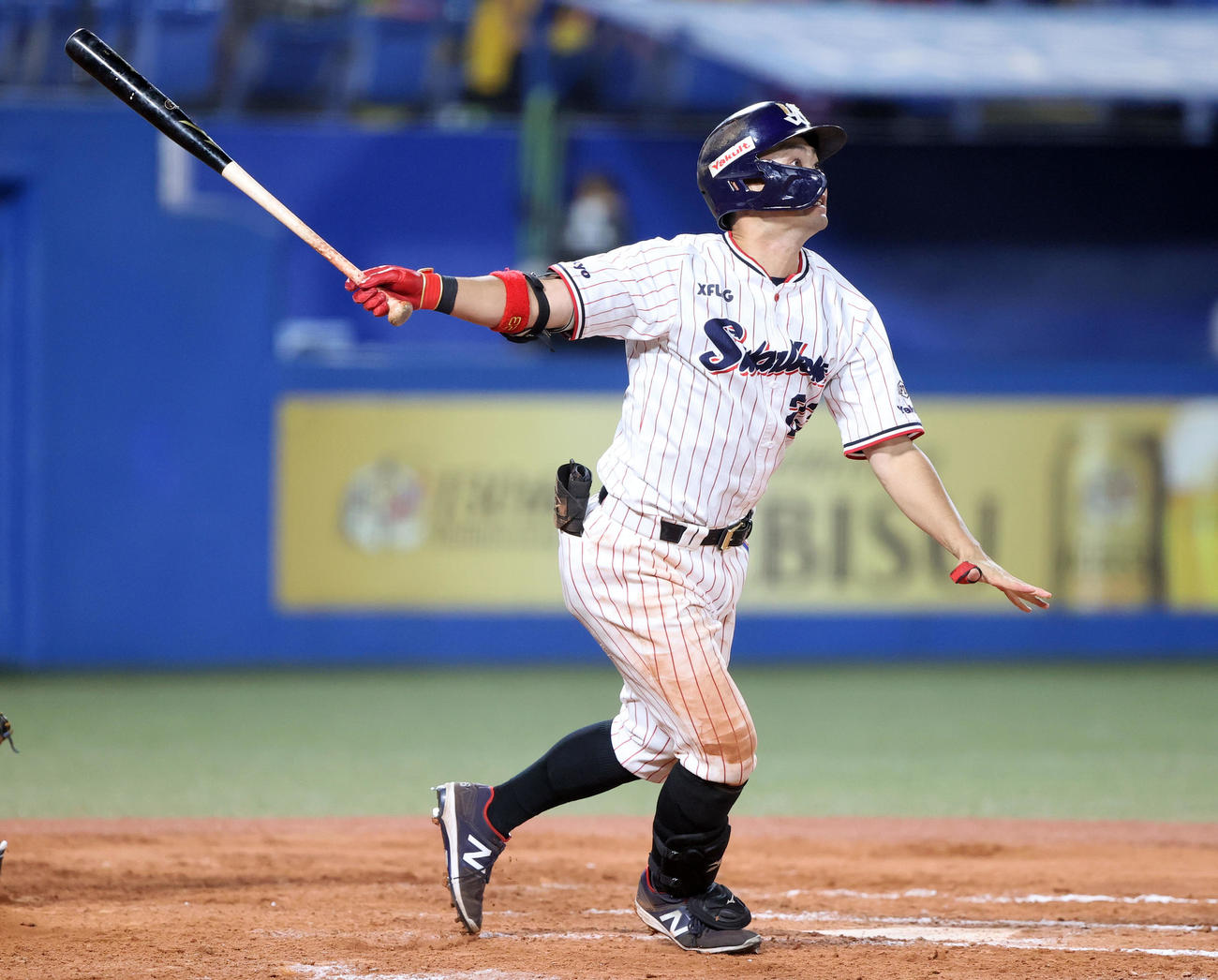 ヤクルト対阪神　8回裏ヤクルト1死満塁、青木は右翼満塁本塁打を放つ（撮影・浅見桂子）