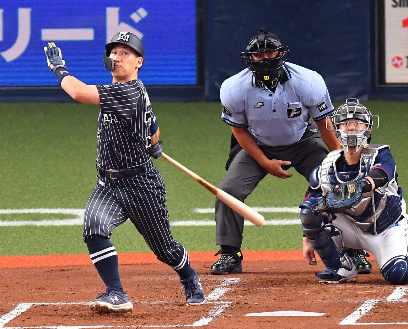 オリックス対西武　1回裏オリックス2死、吉田正は左中間へ先制本塁打を放つ（撮影・上田博志）