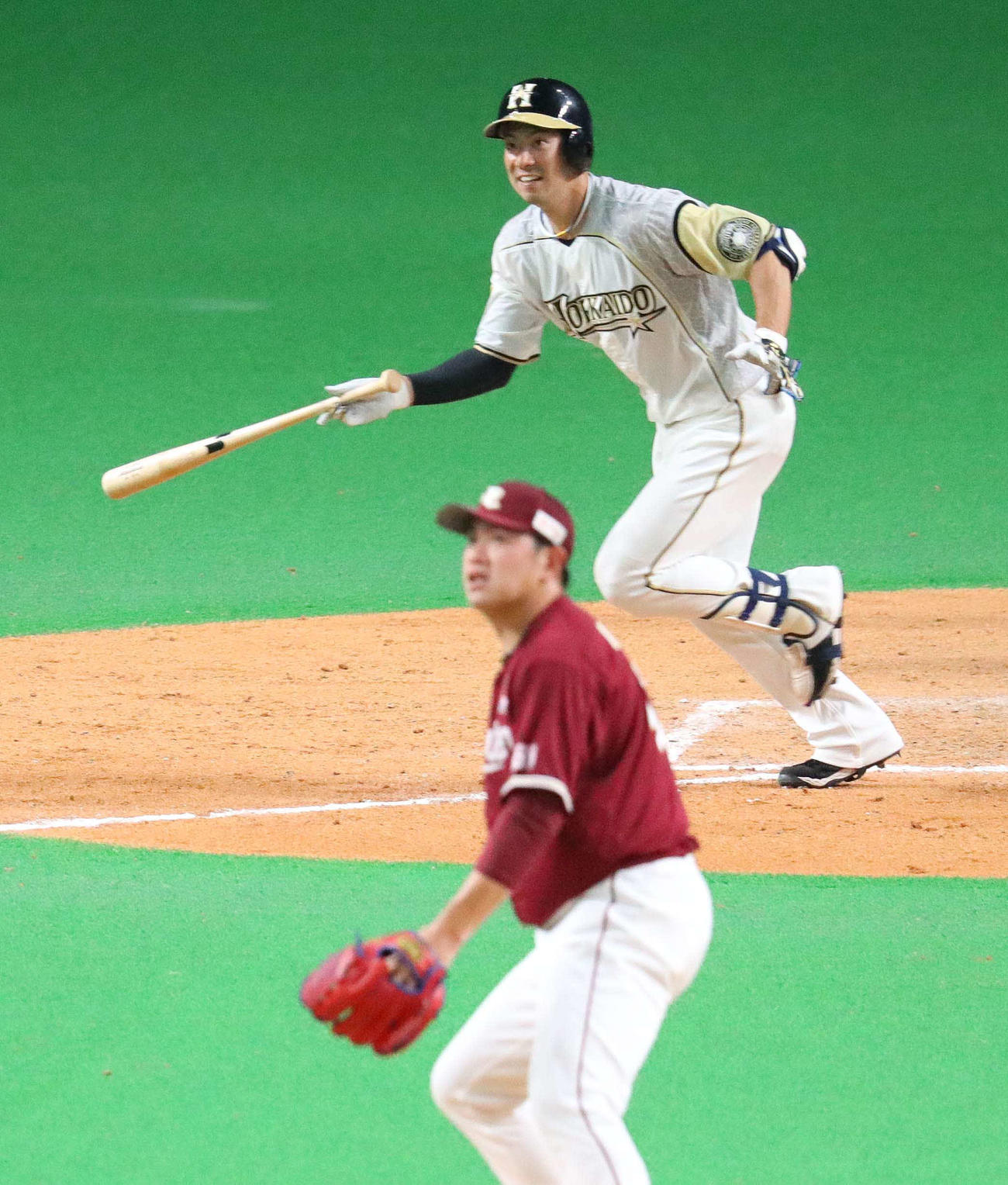 日本ハム対楽天　7回裏日本ハム1死一、二塁、松本は適時三塁打を放つ（撮影・佐藤翔太）