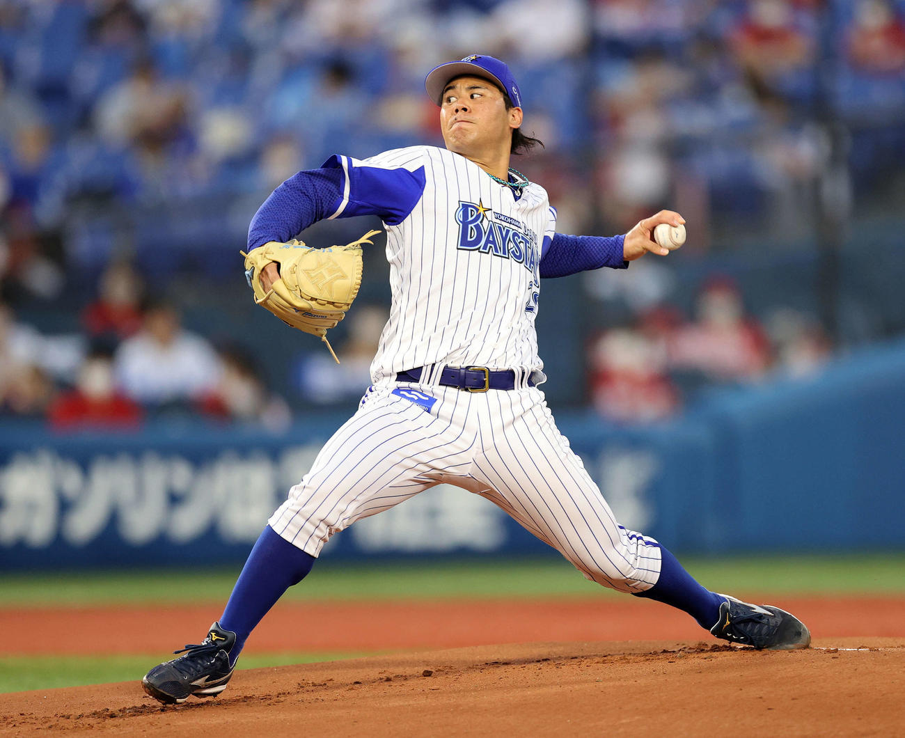 DeNA対広島　先発し力投するDeNA浜口（撮影・鈴木正人）