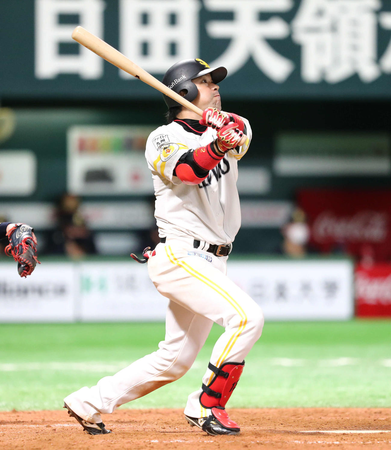 ソフトバンク対オリックス　4回裏ソフトバンク1死二塁、高谷は右越え同点2点本塁打を放つ（撮影・梅根麻紀）
