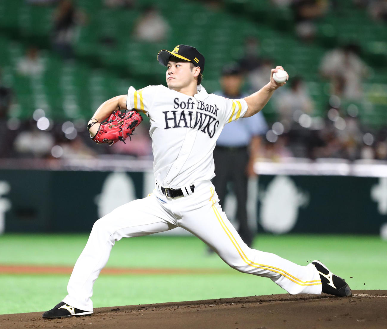 ソフトバンク対オリックス　力投するソフトバンク先発笠谷（撮影・梅根麻紀）