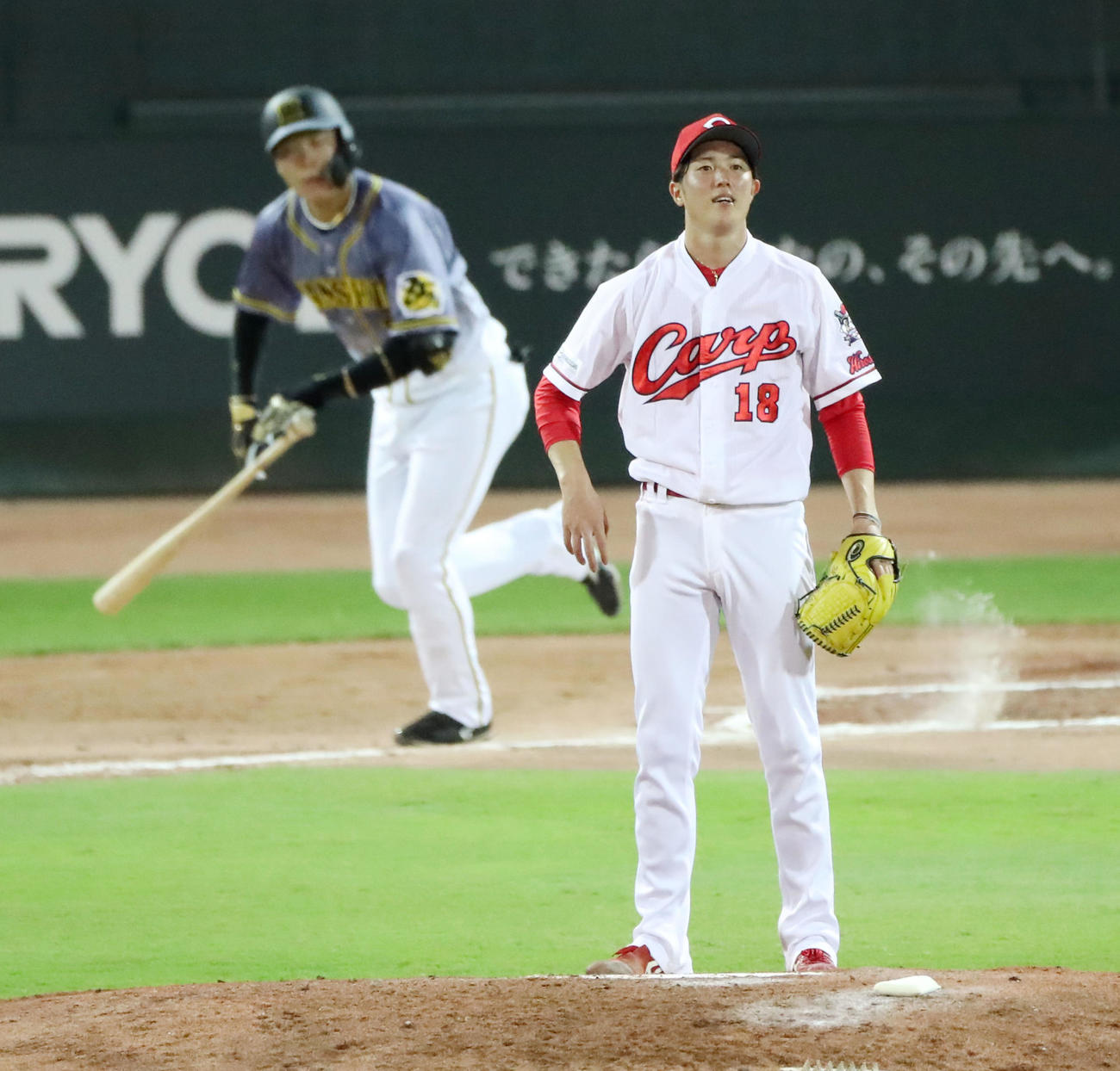 広島対阪神　7回表阪神無死、森下は大山に左越え本塁打を被弾（撮影・加藤哉）