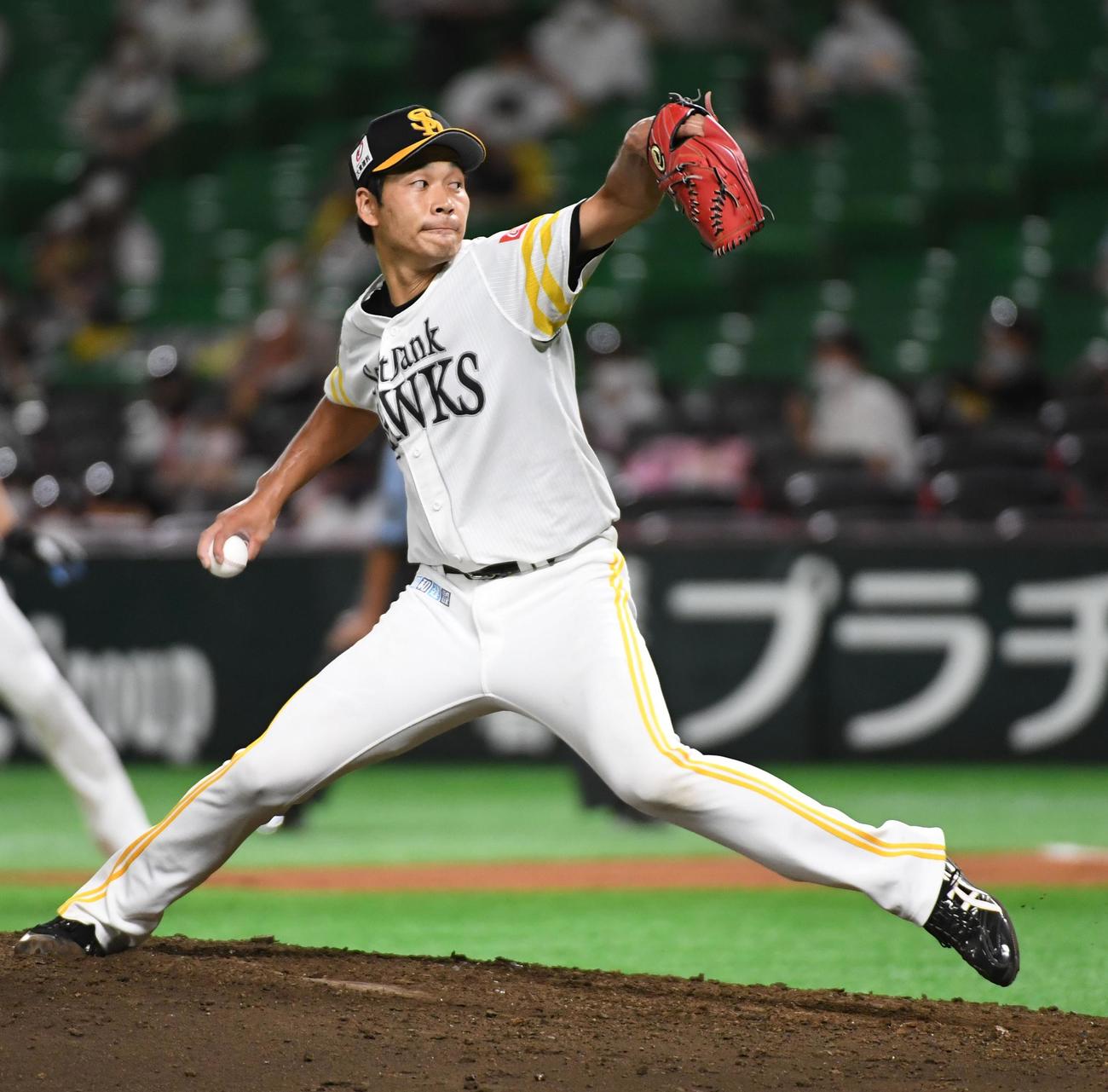先発の武田翔太は7回を投げ5安打1失点と好投する（撮影・今浪浩三）