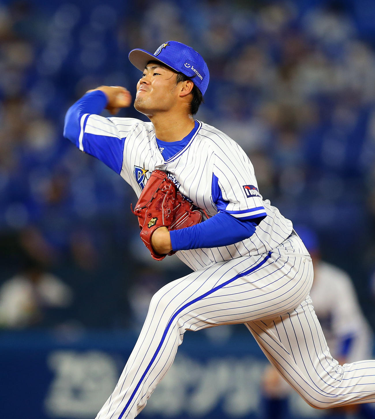 DeNA対ヤクルト　6番手のDeNA伊勢（撮影・大野祥一）