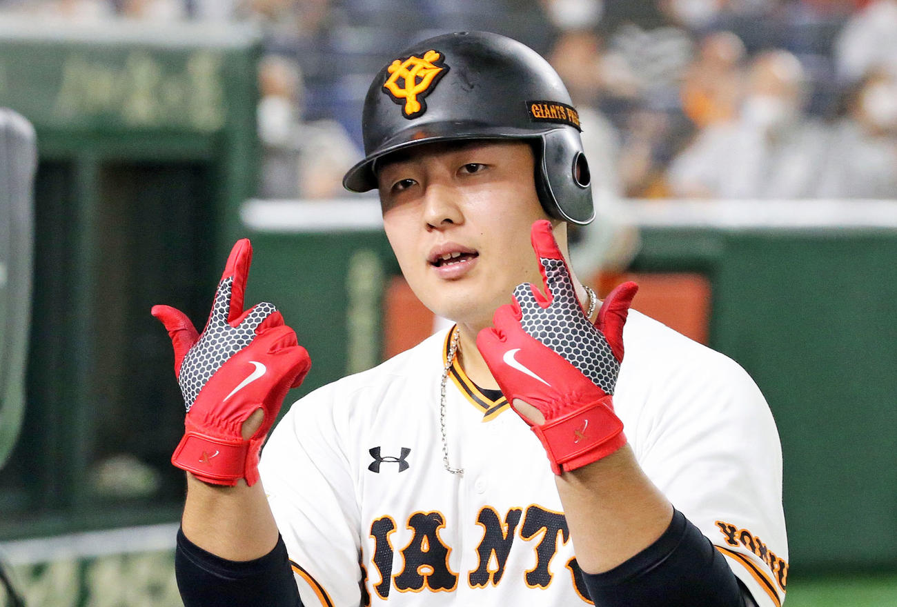 巨人岡本和真（2020年8月19日撮影）