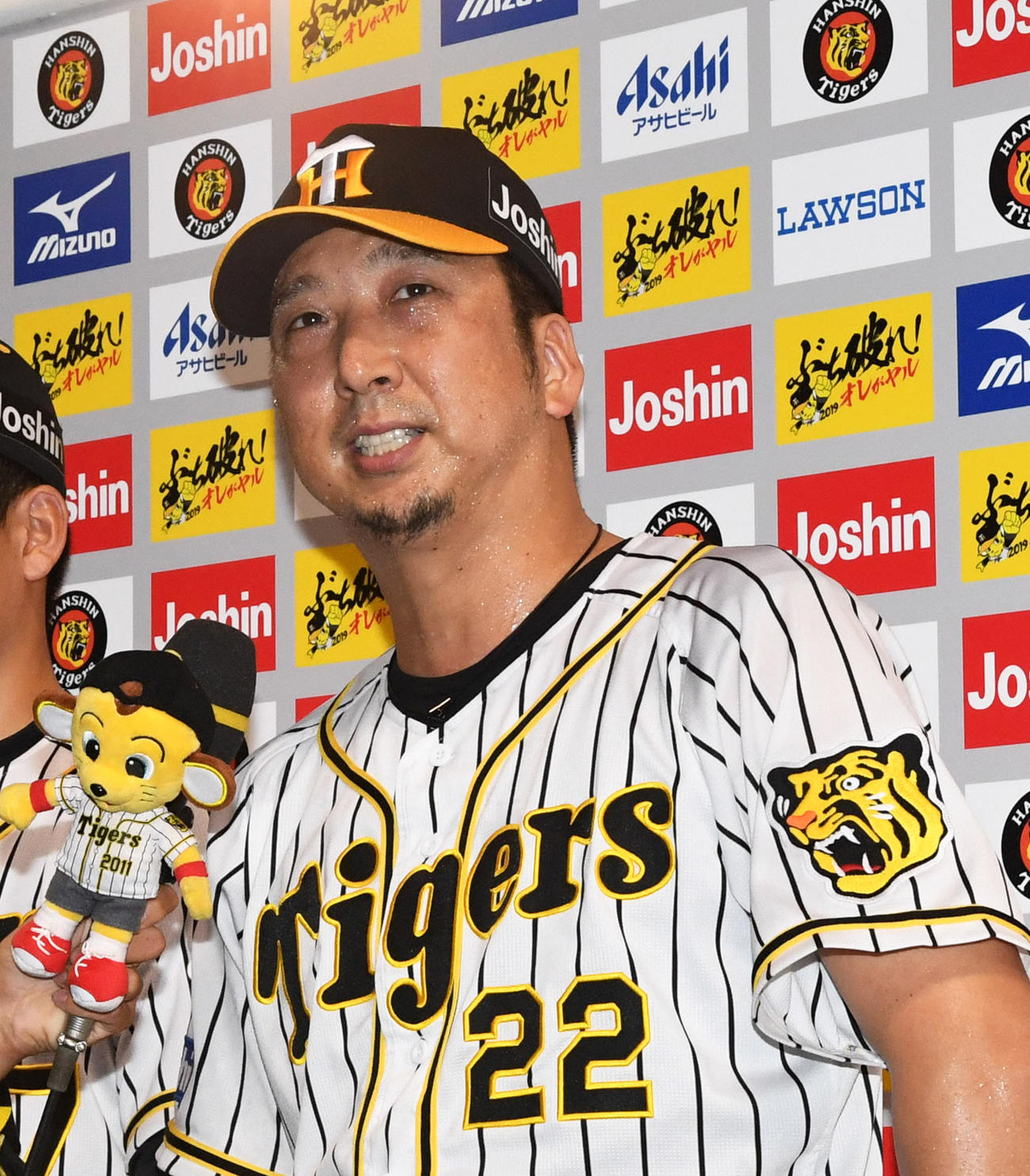 ヒーローインタビューを受ける藤川球児（2019年8月31日撮影）