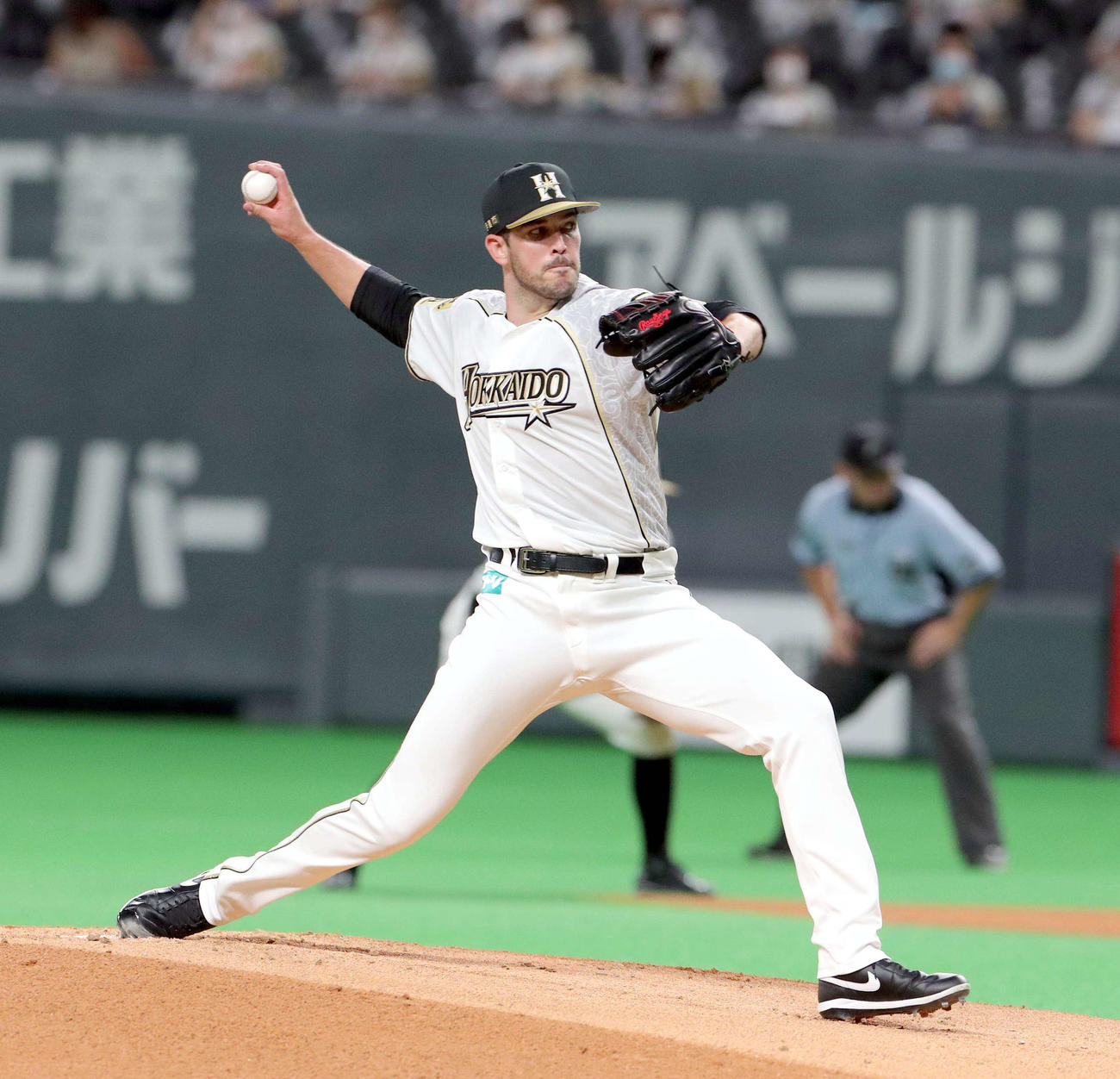 8月9日西武戦で4勝目を挙げた日本ハム・バーヘイゲン