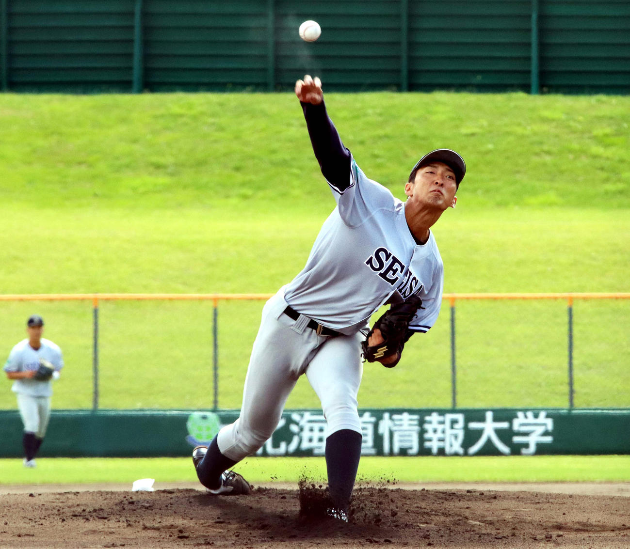 先発し6回5失点の星槎道都大エース河村（撮影・永野高輔）