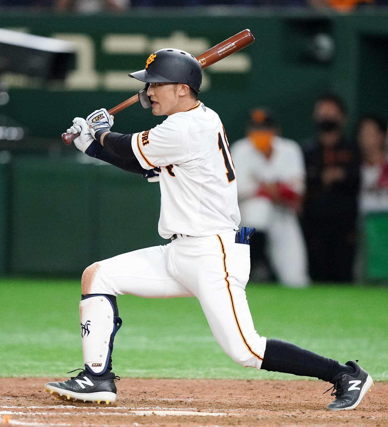 巨人対DeNA　9回裏巨人無死満塁、サヨナラ適時打を放つ吉川尚（撮影・江口和貴）