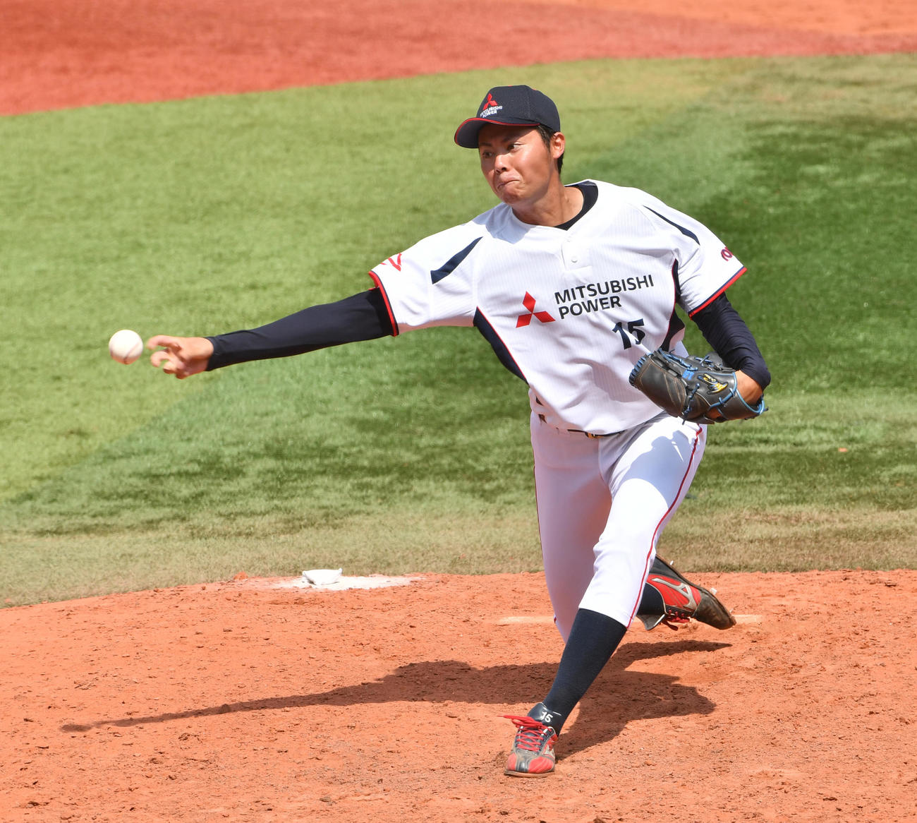 甲斐府中クラブ対三菱パワー　2回から登板した三菱パワー・本多（撮影・柴田隆二）