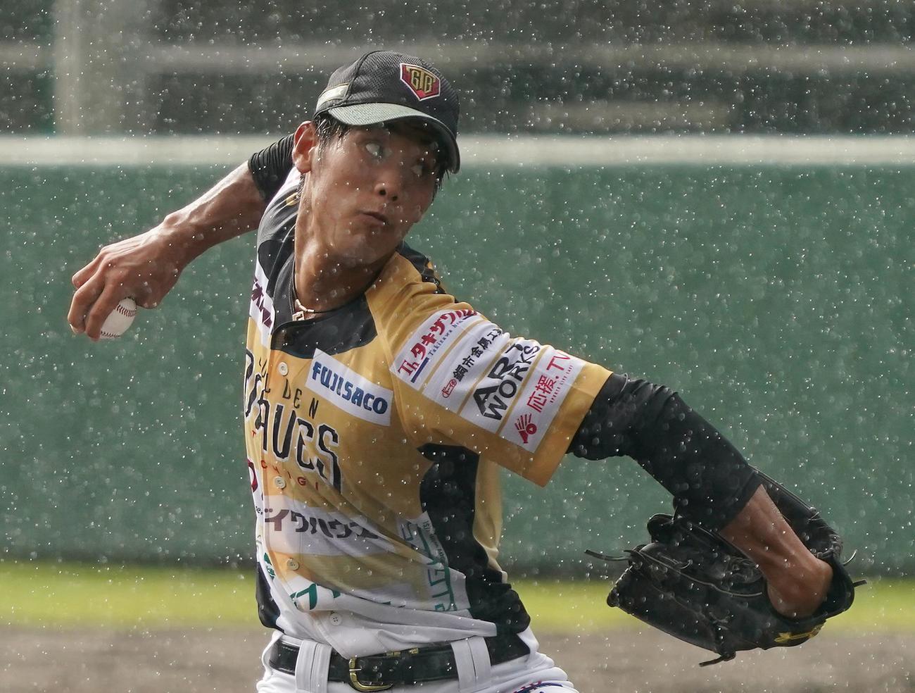 BCリーグ茨城戦の4回に2番手として登板し、1回を1安打無失点に抑えた栃木石田（撮影・菅敏）