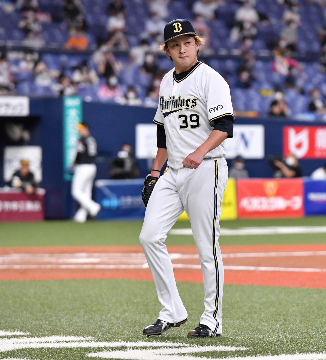 オリックス対ソフトバンク17回戦　8回表、2番手として移籍後初登板し、古巣を相手に無失点に抑えた飯田優也（撮影・岩下翔太）