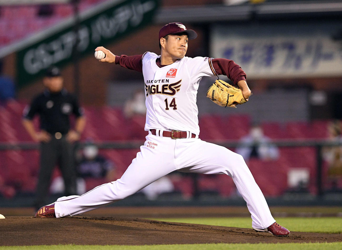 楽天対オリックス　楽天先発の則本昂（撮影・滝沢徹郎）