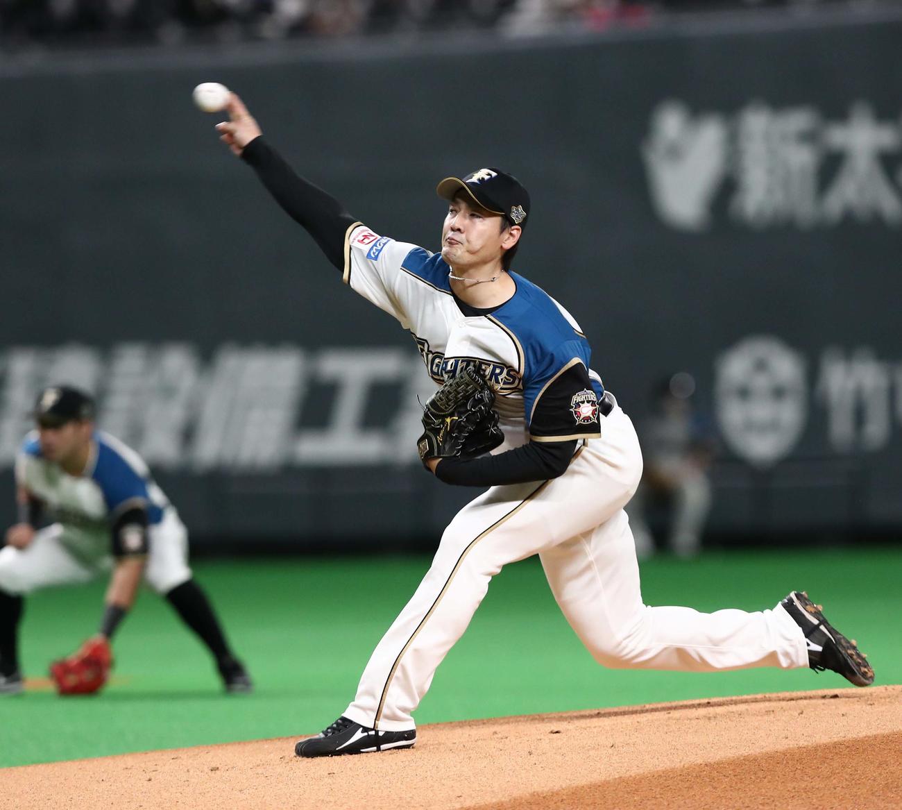 日本ハム対西武　力投する日本ハム先発の有原（撮影・黒川智章）