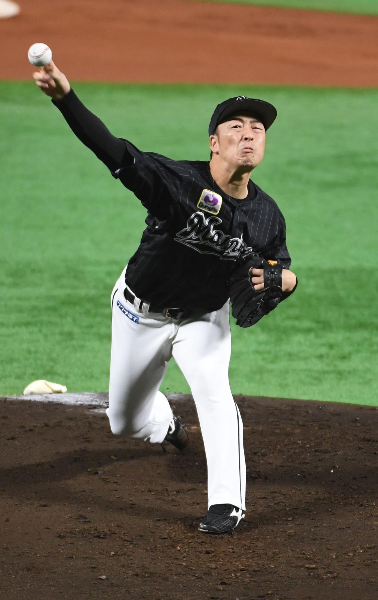 ソフトバンク対ロッテ　6勝目を挙げた美馬（撮影・今浪浩三）