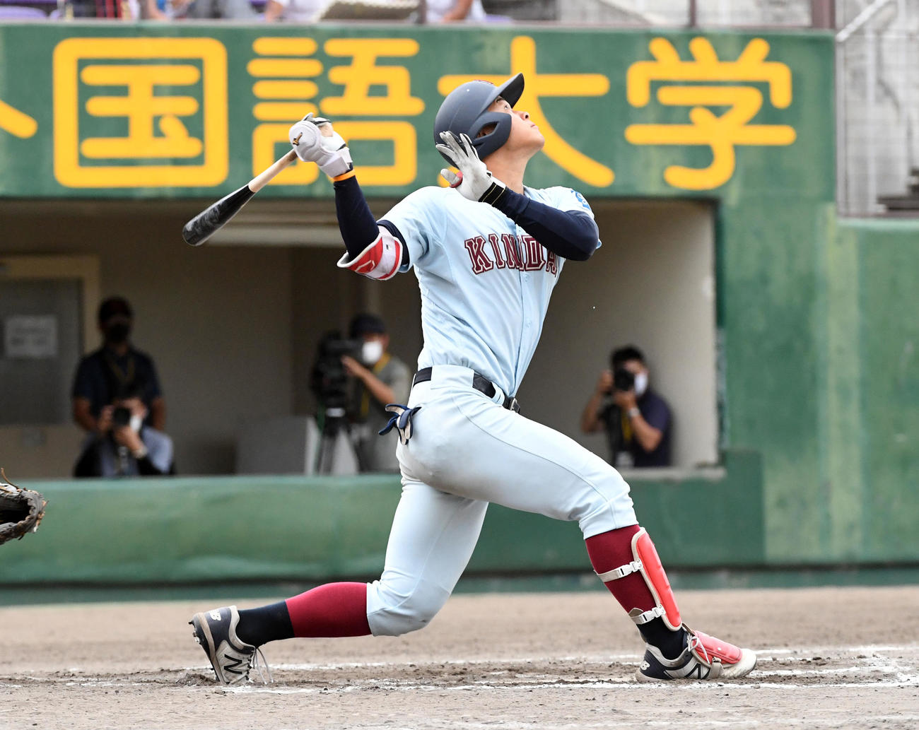 同大対近大　6回裏近大無死一、三塁、佐藤は三飛に倒れる（撮影・前岡正明）
