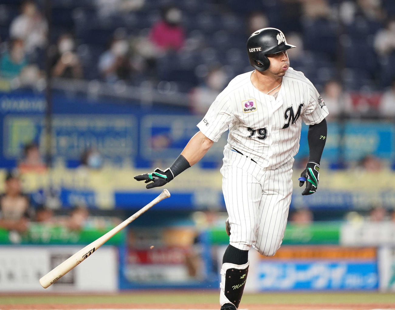 ロッテ対日本ハム　1回裏ロッテ1死、先制の右越えソロ本塁打を放つマーティン（撮影・鈴木みどり）