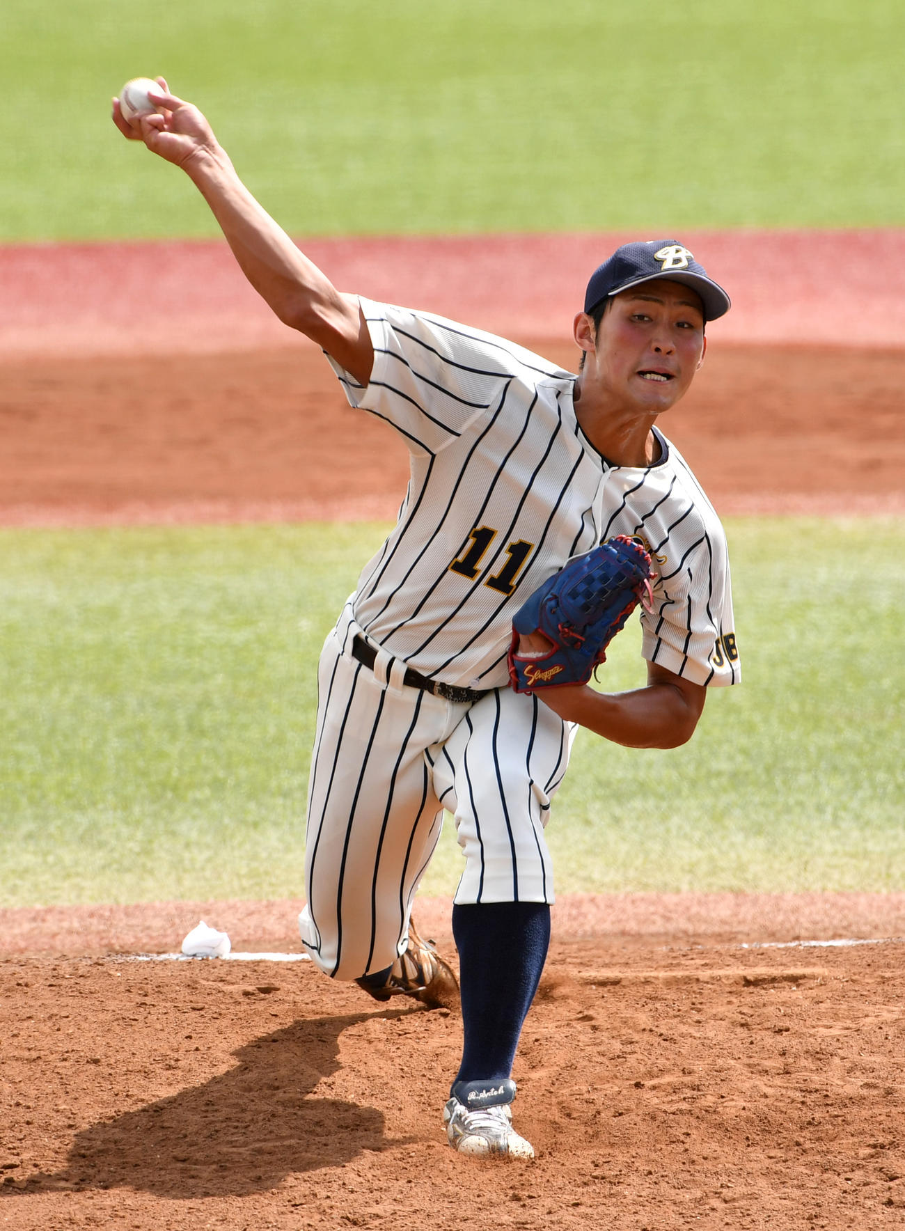 上武大対作新学院大　9回から登板し150キロを出した上武大・佐藤蓮（撮影・柴田隆二）