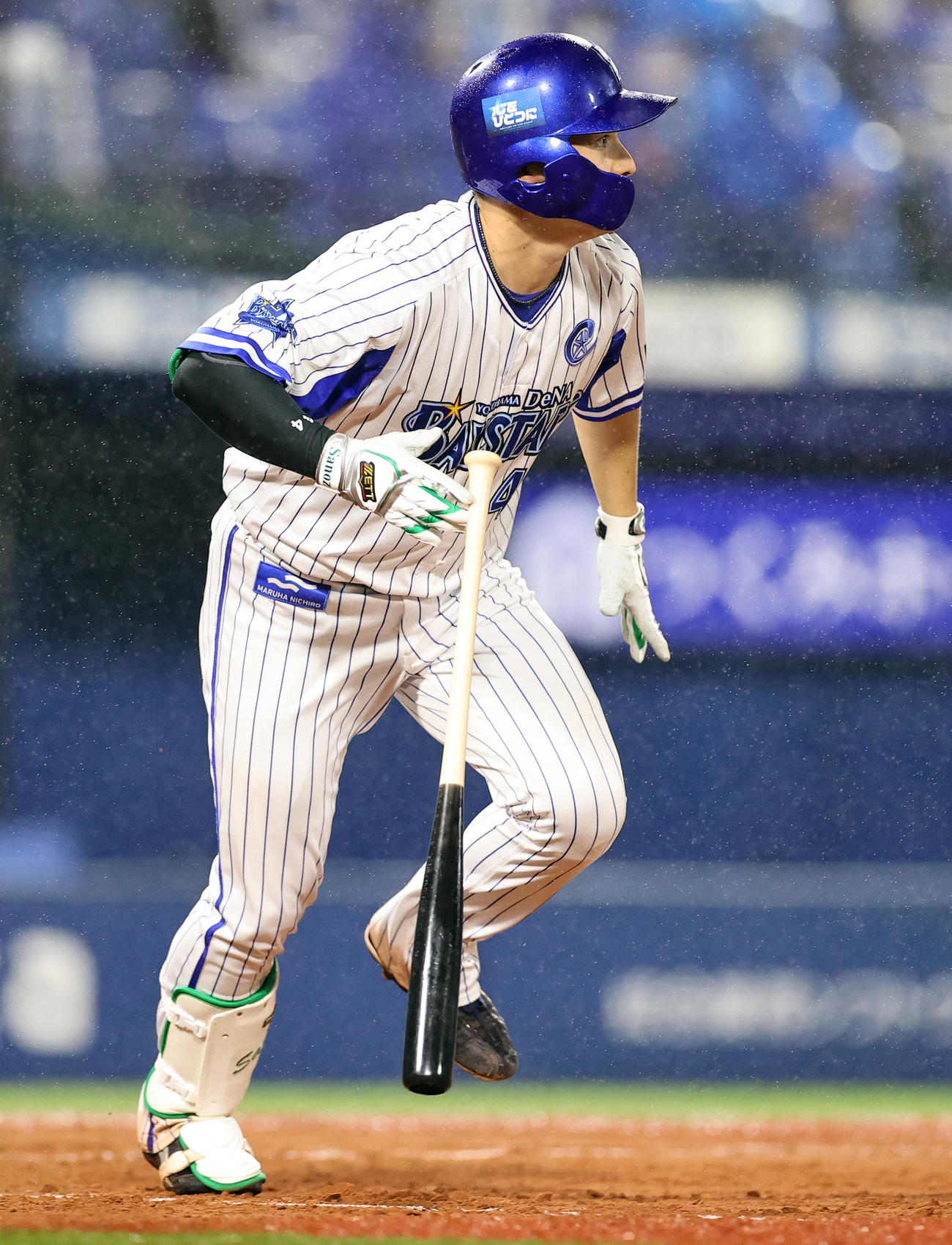 DeNA対中日　5回裏DeNA2死1死、佐野は左前打を放つ（撮影・浅見桂子）