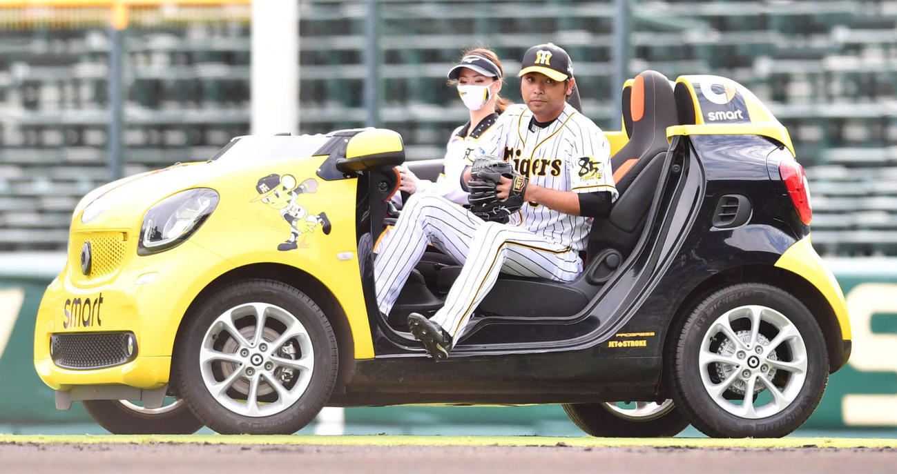 阪神対広島17回戦　6回表、4番手で登板した桑原謙太朗（撮影・岩下翔太）