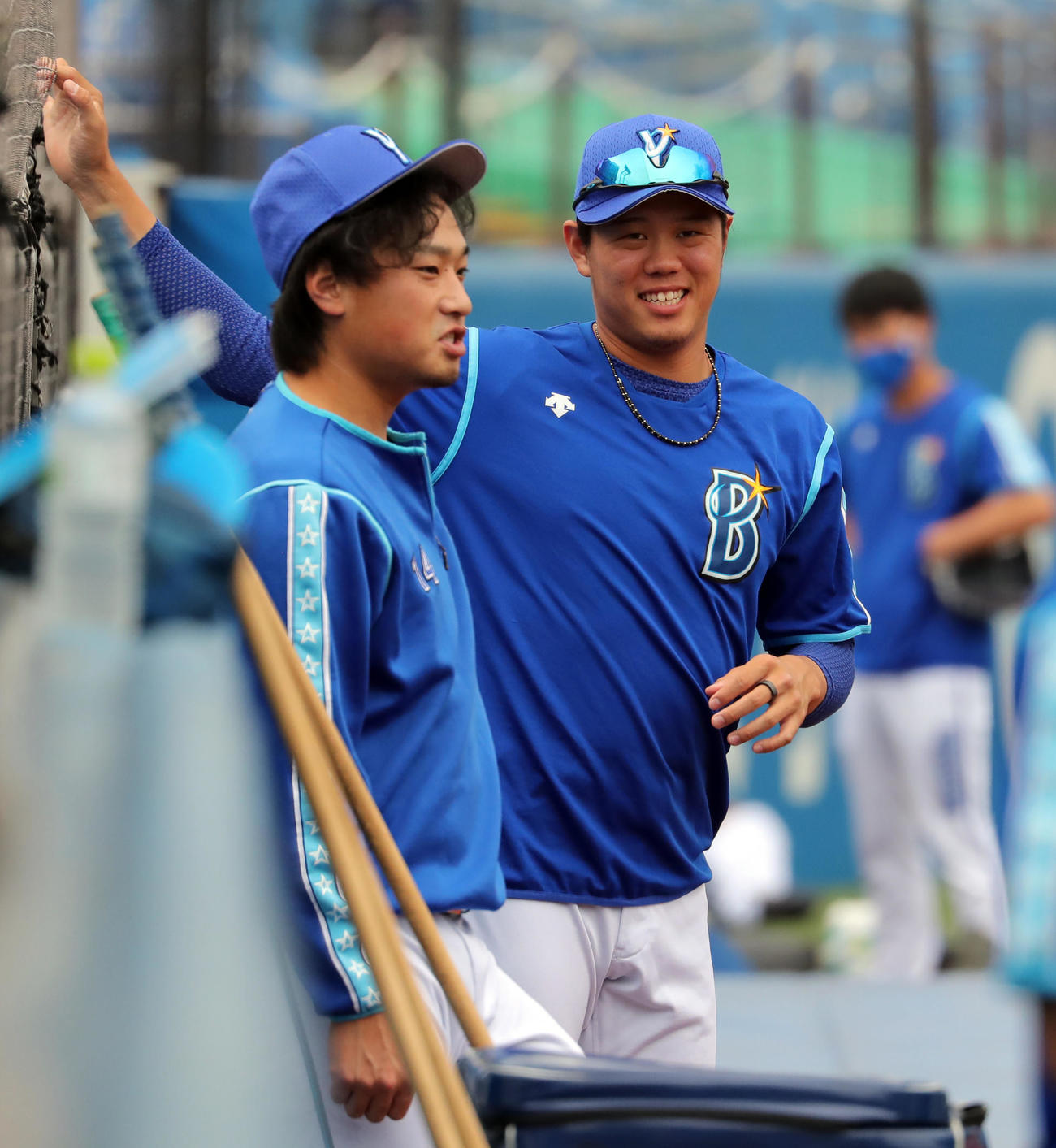 ヤクルト対DeNA　試合前、笑顔を見せるDeNA上茶谷（撮影・垰建太）