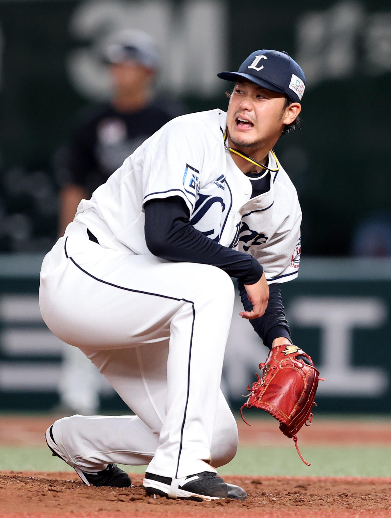 西武対ロッテ　5回表ロッテ2死三塁、安田に適時打を打たれ、悔しがる高橋光（撮影・狩俣裕三）