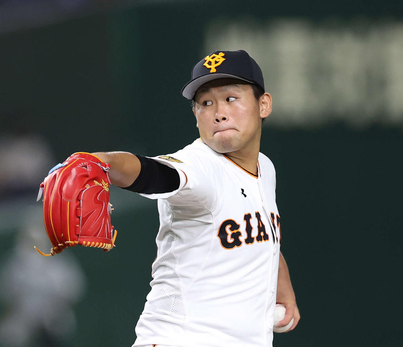 巨人対阪神　力投する巨人先発の田口（撮影・河野匠）