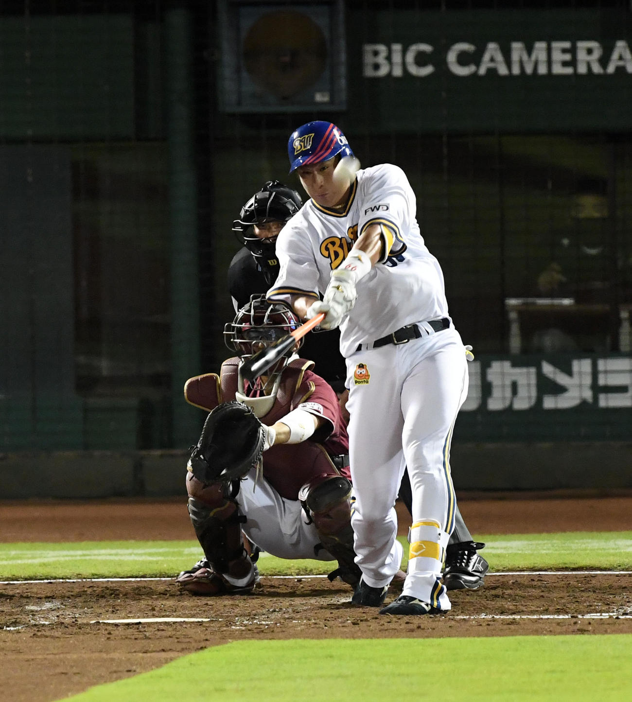 オリックス対楽天　5回裏オリックス無死、杉本は先制の左越え本塁打を放つ（撮影・前岡正明）