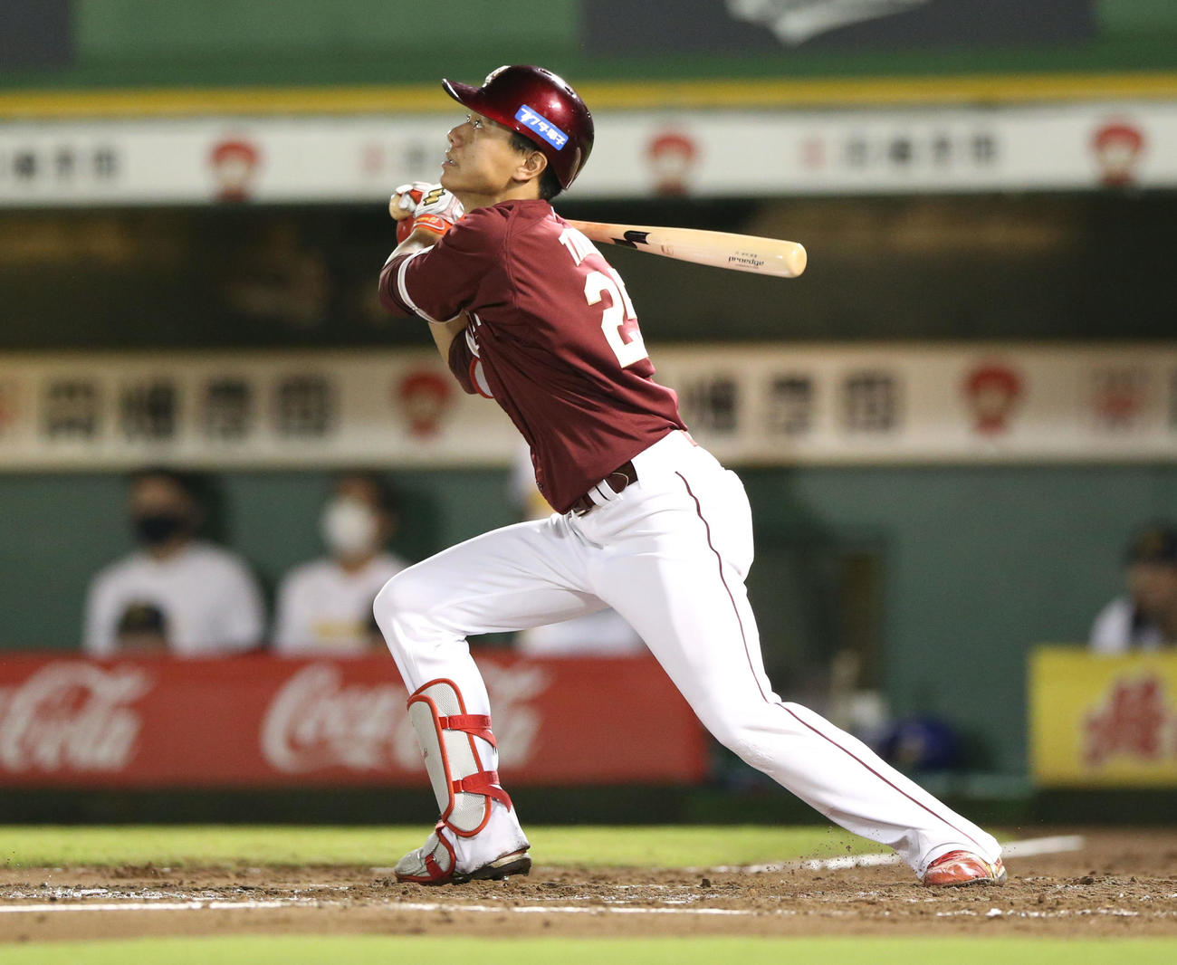 オリックス対楽天　3回表楽天2死一塁、田中和は先制の右越え2点本塁打を放つ（撮影・上山淳一