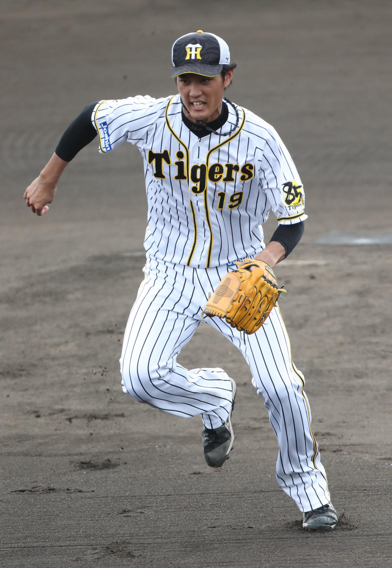 鳴尾浜で守備練習をする藤浪（代表撮影）