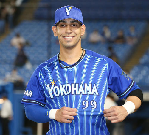 DeNAソト、スピード6位の100発/セ見どころ - プロ野球写真