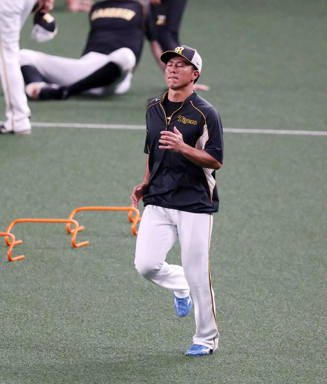 中日対阪神　俊介に代わって1軍に昇格した長坂（撮影・加藤哉）