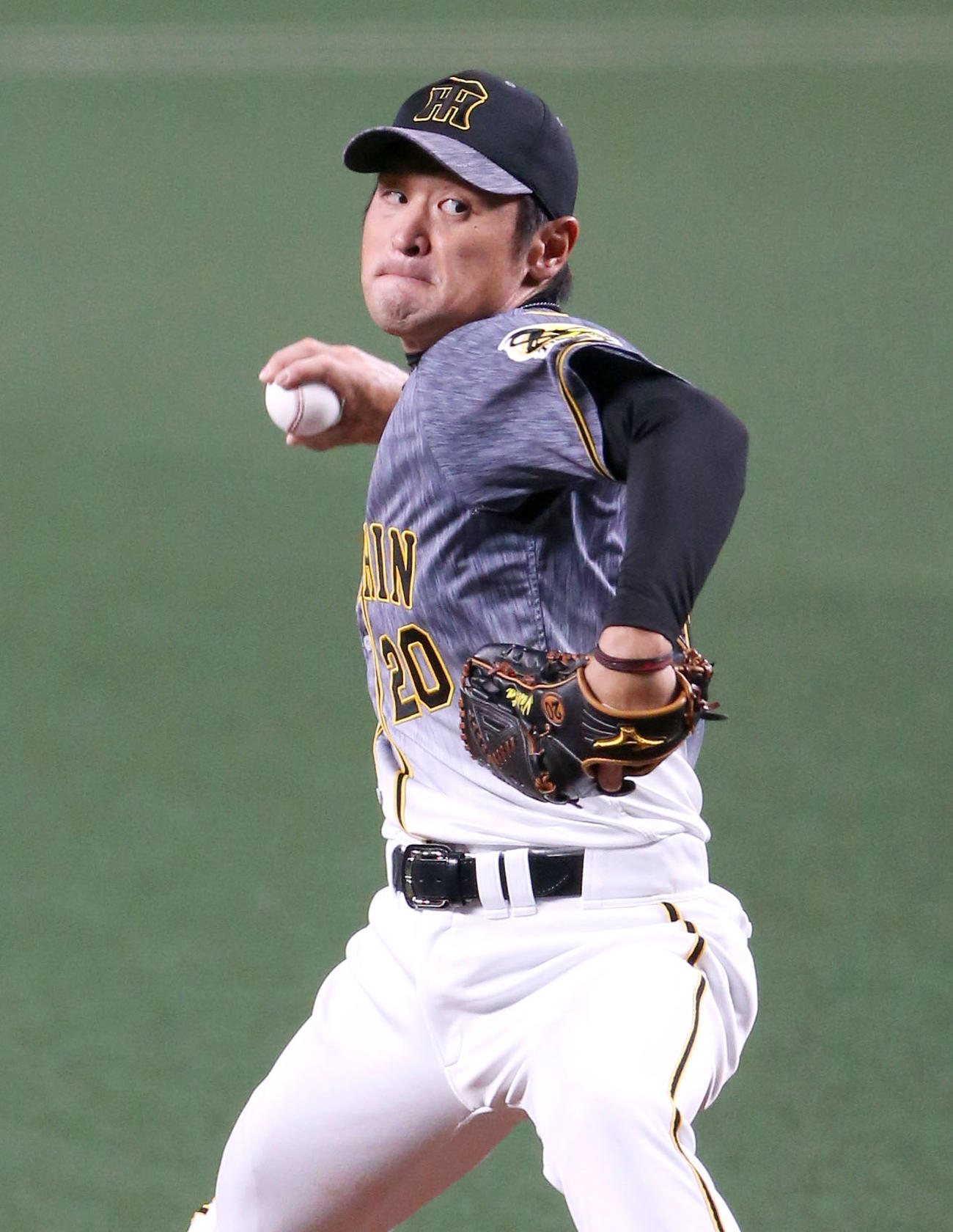 中日対阪神　阪神先発の中田（撮影・上山淳一）