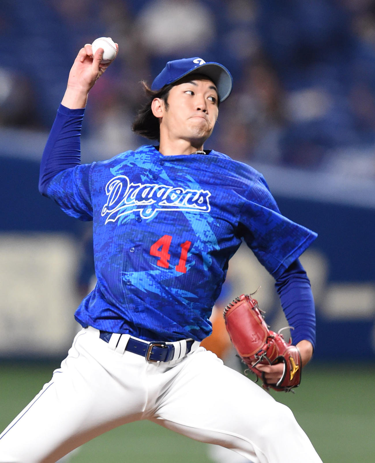 中日対ヤクルト　1回表、登板する中日先発の勝野昌慶（撮影・森本幸一）