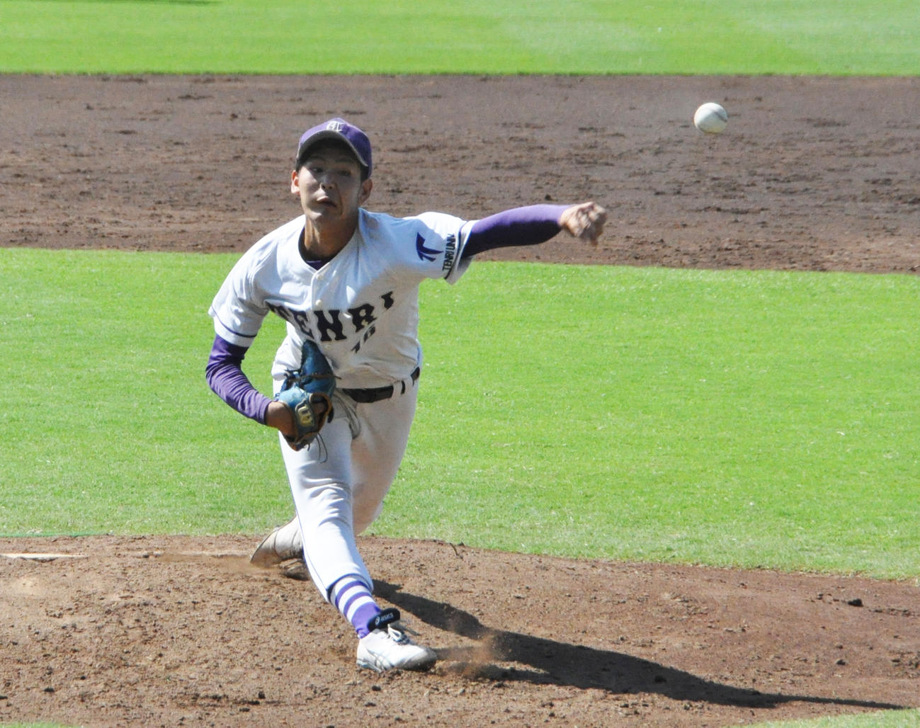追手門大対天理大　6回3安打1失点と好投した天理大の森浦大輔投手