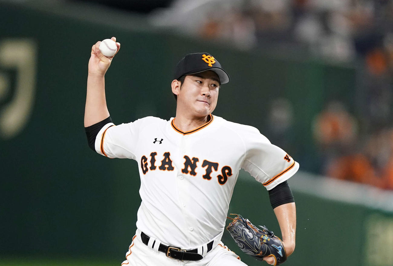 巨人対広島　力投する巨人菅野（撮影・鈴木みどり）