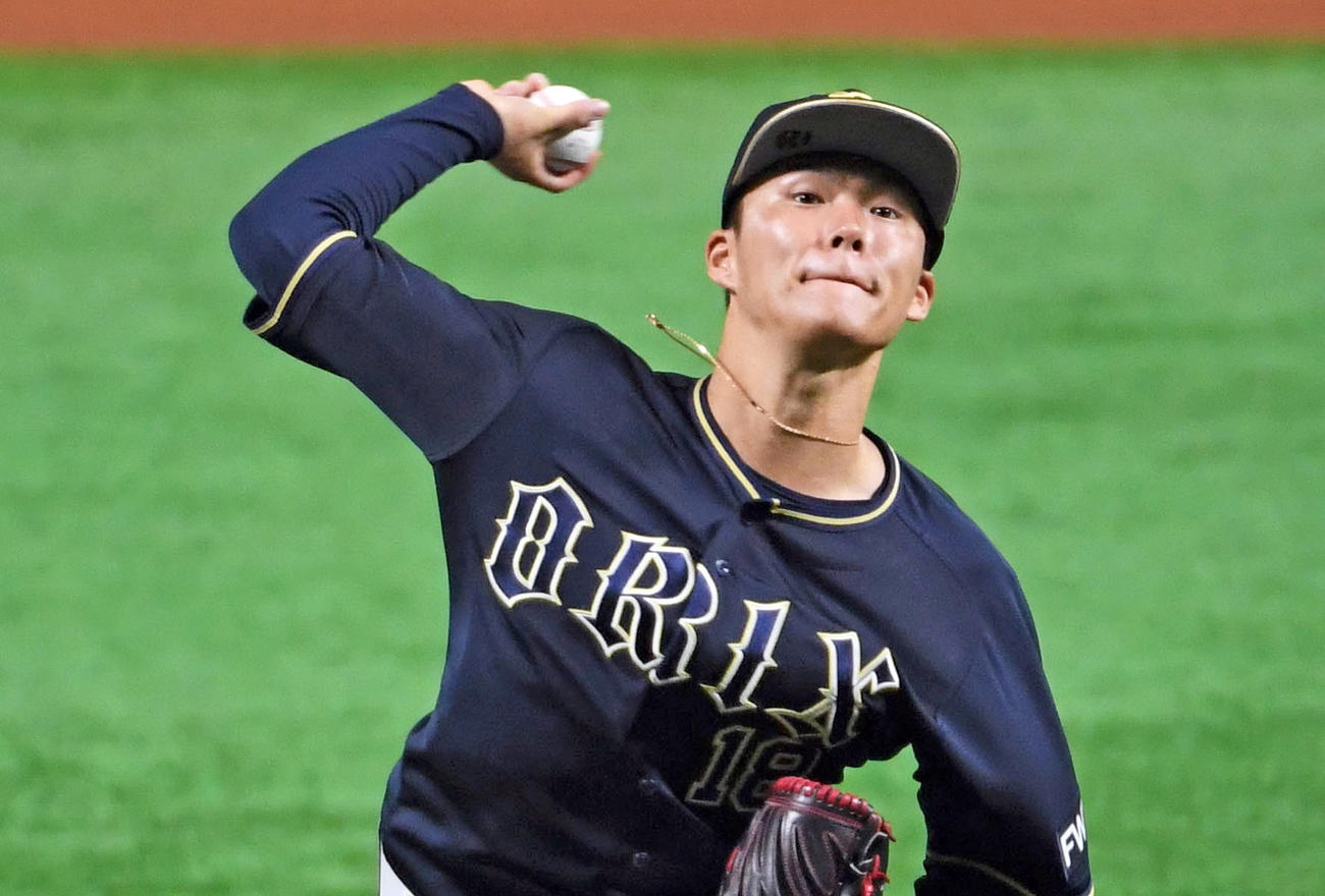 ソフトバンク対オリックス　7回を3安打無失点に抑えた山本（撮影・今浪浩三）