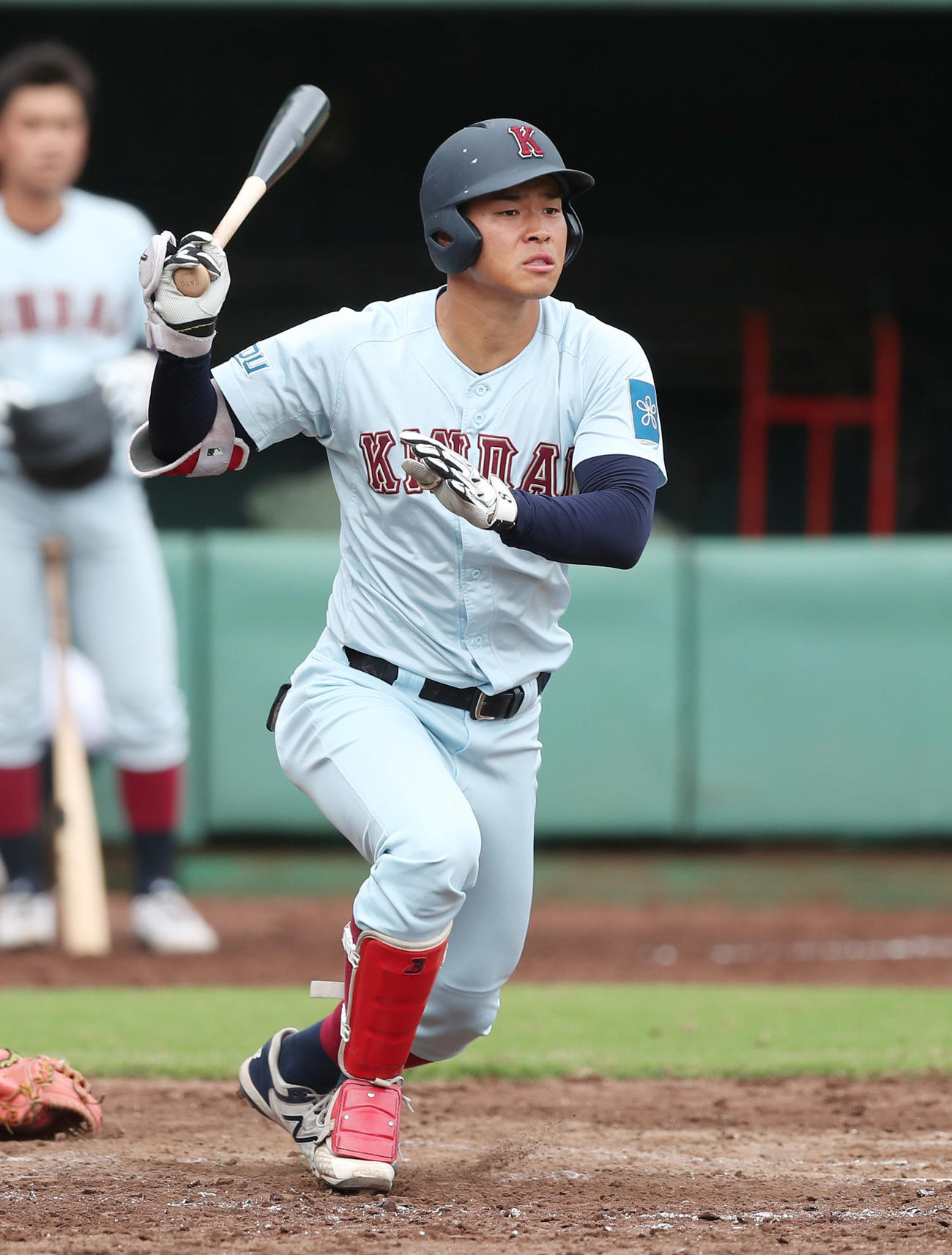 近大対京大　9回表近大無死、二ゴロに倒れる佐藤（撮影・前田充）