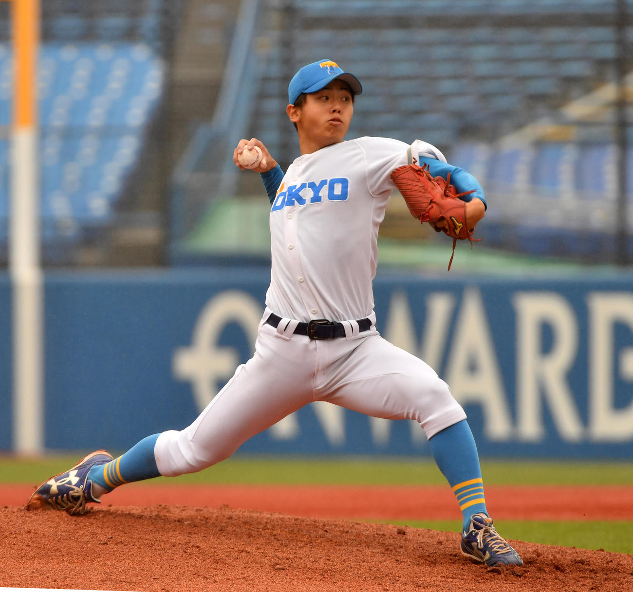 東大対慶大　　先発した東大・井沢（撮影・柴田隆二）