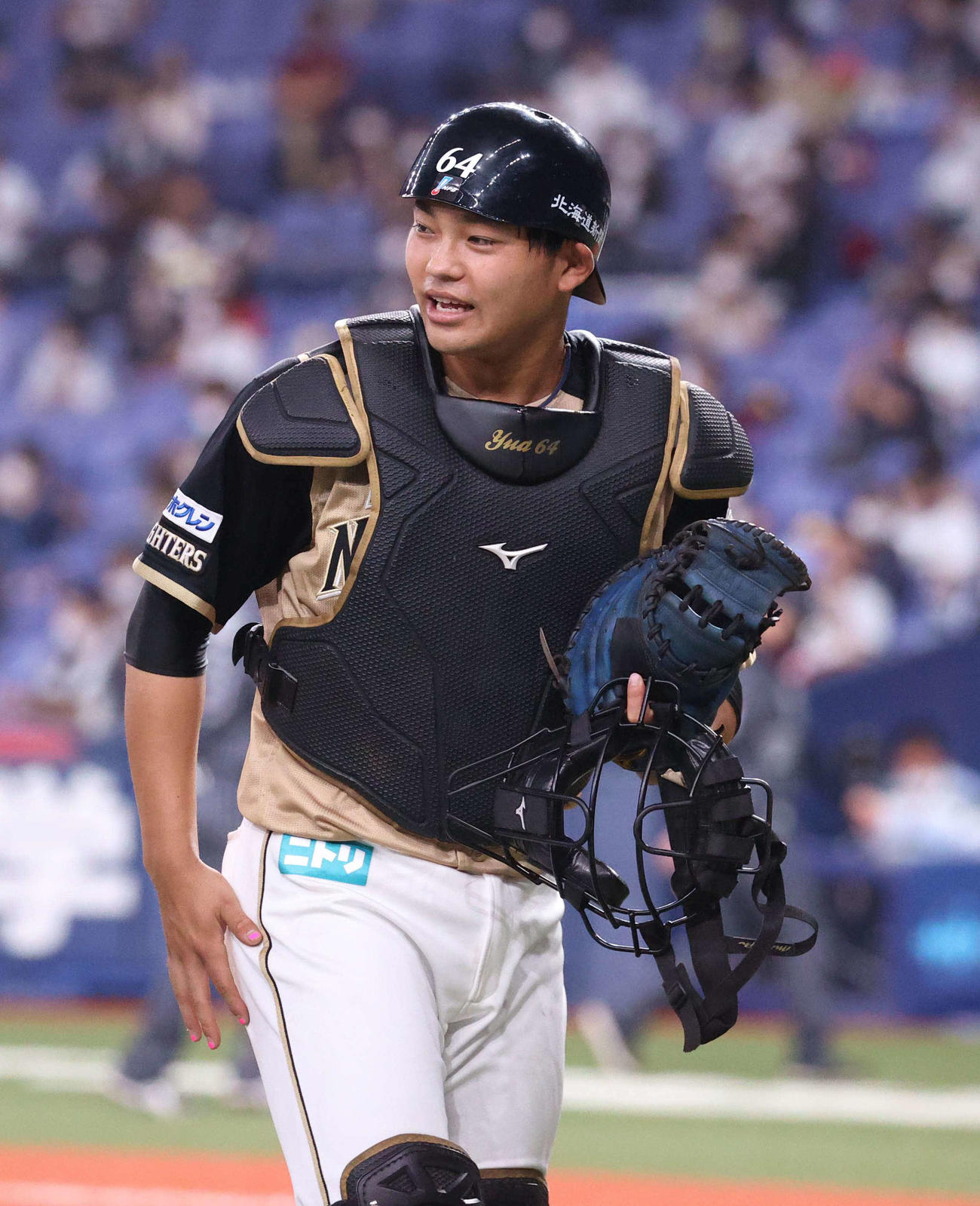 オリックス対日本ハム　ベンチに戻る日本ハム田宮（撮影・佐藤翔太）
