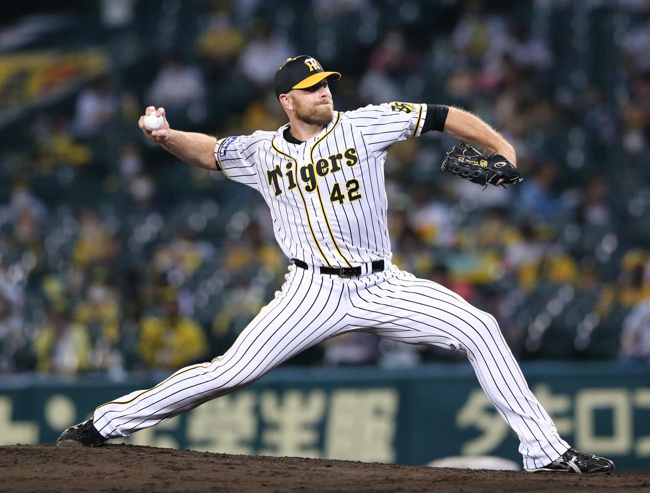 阪神対中日16回戦　7回、阪神2番手で登板のジョン・エドワーズ（撮影・上山淳一）