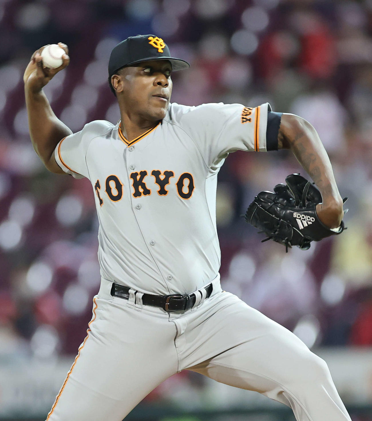 広島対巨人　8回裏に巨人5番手で登板したビエイラ（撮影・河野匠）