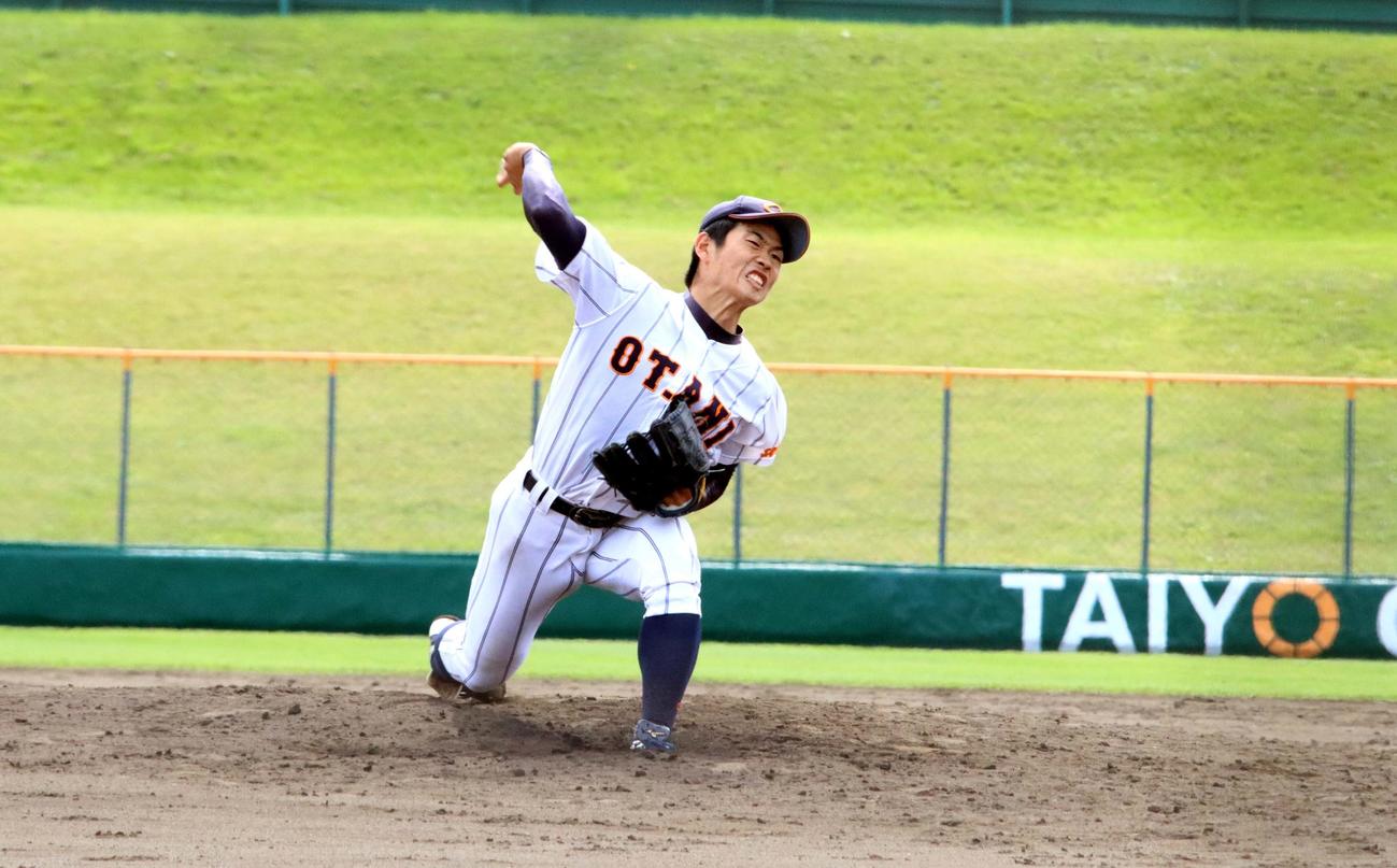 札幌大谷大対東海大北海道　8回2／3を1失点で2勝目を挙げた札幌大谷大の河合（撮影・永野高輔）