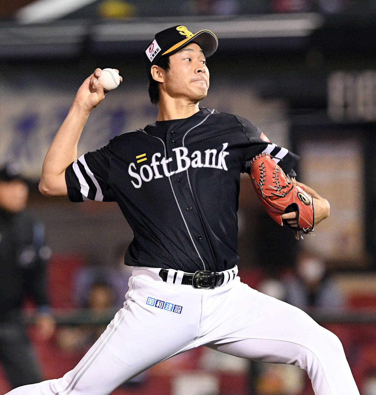 楽天対ソフトバンク　ソフトバンク先発の武田（撮影・滝沢徹郎）