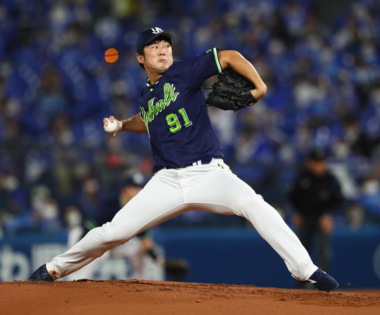 DeNA対ヤクルト　ヤクルト先発の歳内（撮影・足立雅史）