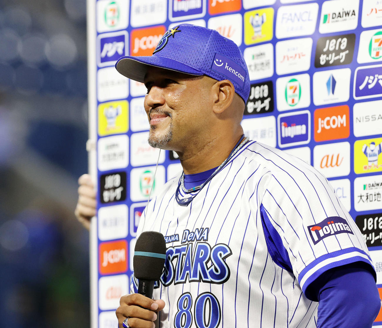 DeNA対中日　試合後、質問に答えるDeNAラミレス監督（撮影・鈴木正人）