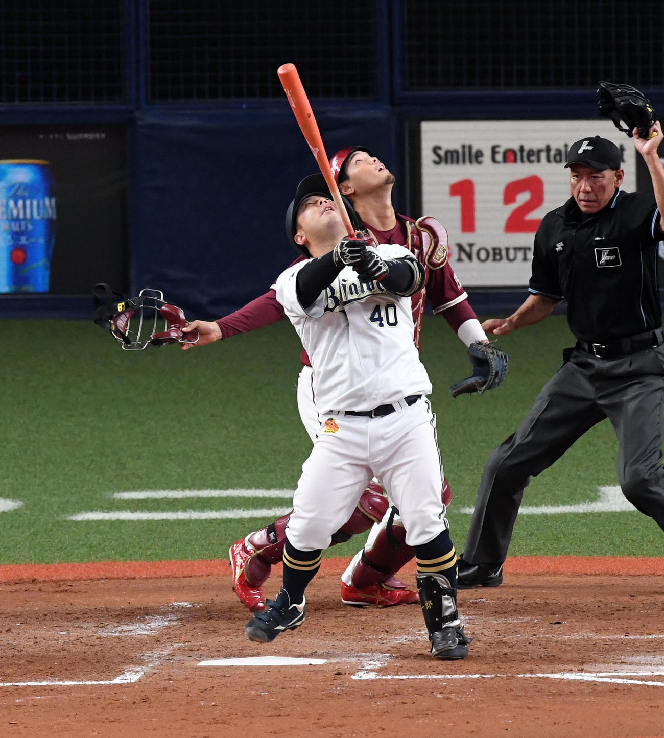 オリックス対楽天　3回裏オリックス2死満塁、大下は捕邪飛に倒れるる（撮影・前岡正明）